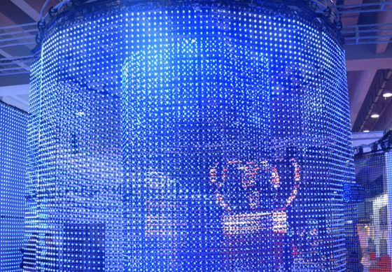 High Brightness Outdoor IP67 Flexible LED Mesh Display P50 P83 P100 with Transparent Design