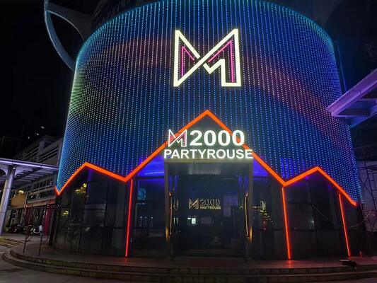 ไฟ LED กลางแจ้งแบบถาวร โปรไฟล์อลูมิเนียม IP67 Smart Wifi Controller บ้านภายนอกคริสต์มาสต์ วันหยุด Rgb Led Pixel Light